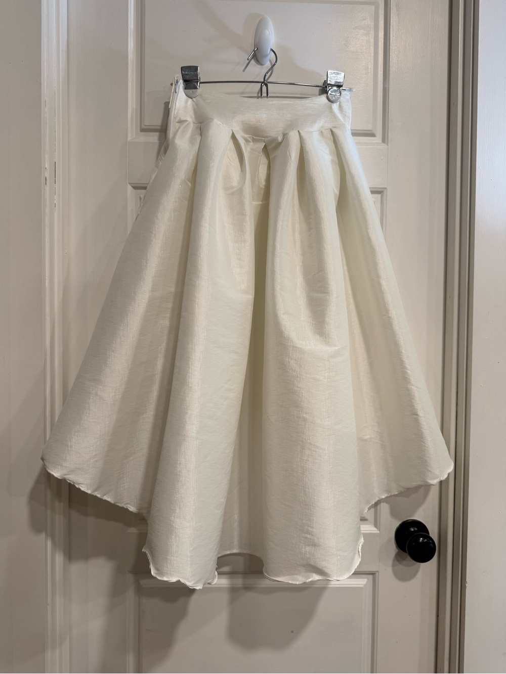 Touch Me Ivory High Low Midi Skirt Bow Tie Waist Satin Look Size Medium - Picture 2 of 7